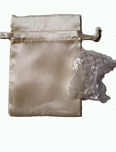 Plastic Rosary with Satin Bag - Rosario de Plástico con Bolsa de Satín (Luminous)