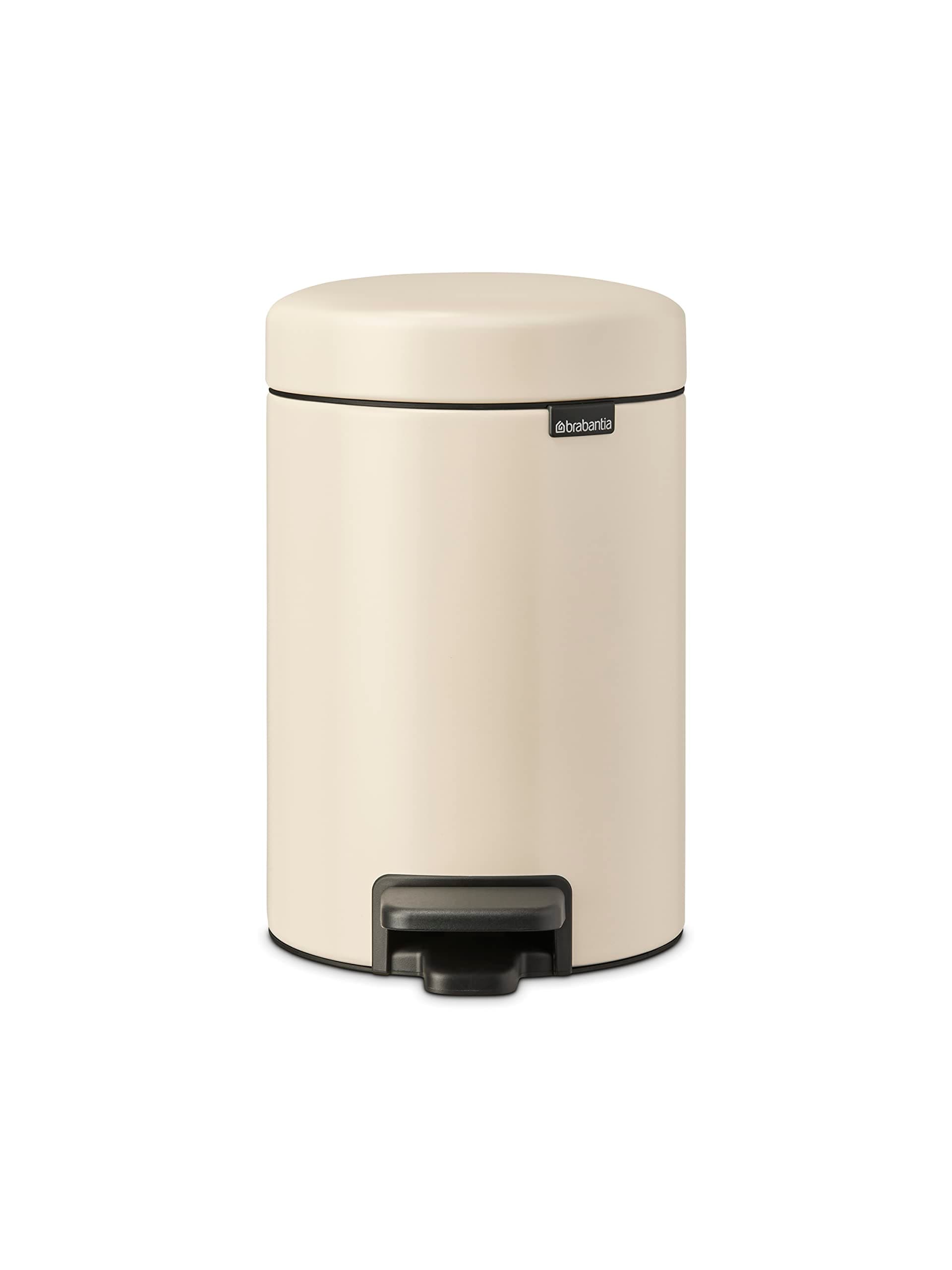 Brabantia - NewIcon Pedal Bin 3L - Small Waste Bin for Bathroom or Toilet - Soft Close Lid - Easy Pedal Operation - Removable Inner Bucket - Soft Beige - 17 x 24 x 27 cm