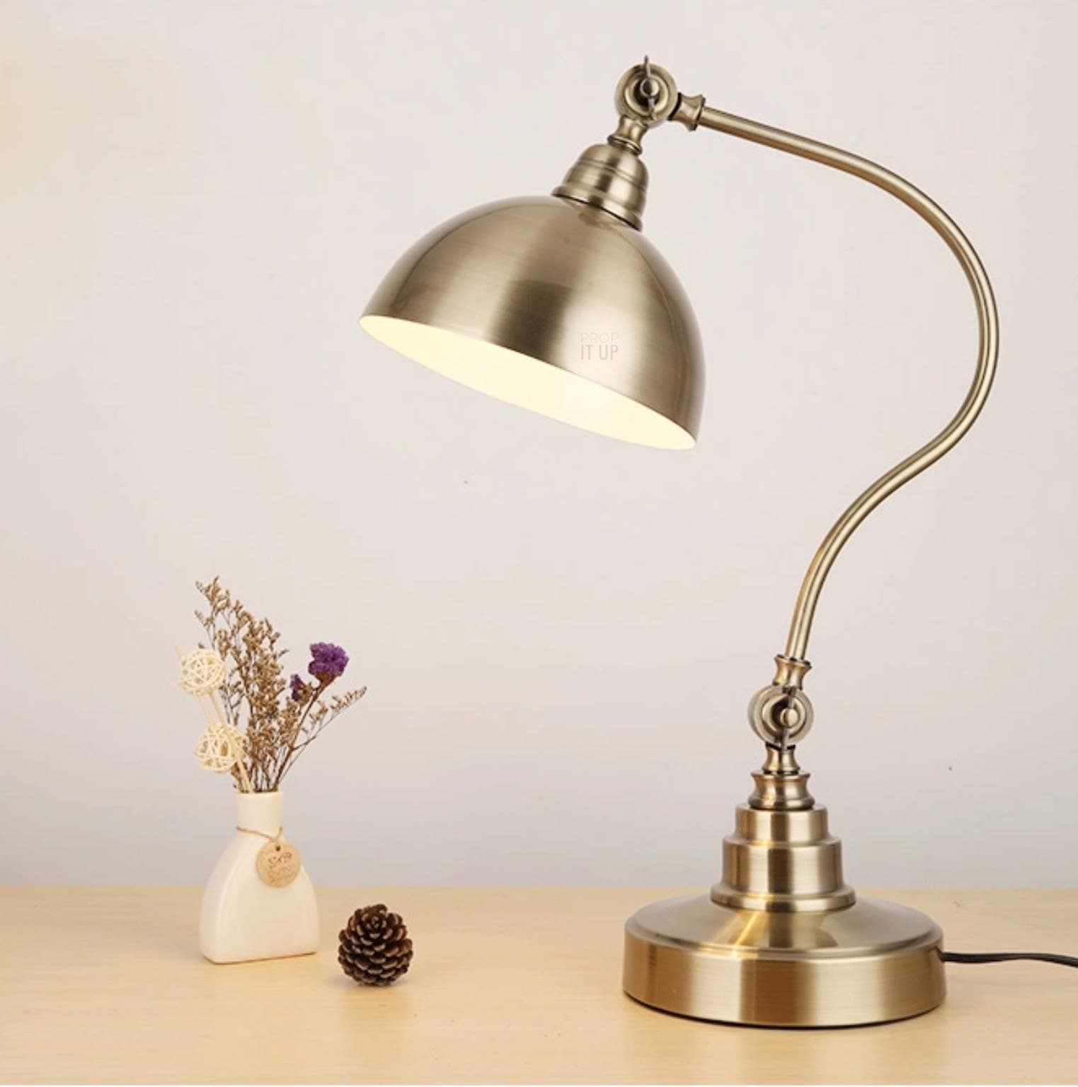 Prop It Up European Style Desk lamp, Bronze
