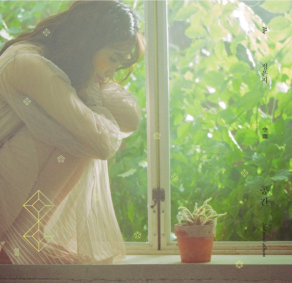 JUNG EUNJI APINK - Space (2nd Mini Album) CD+Photocard+Folded Poster