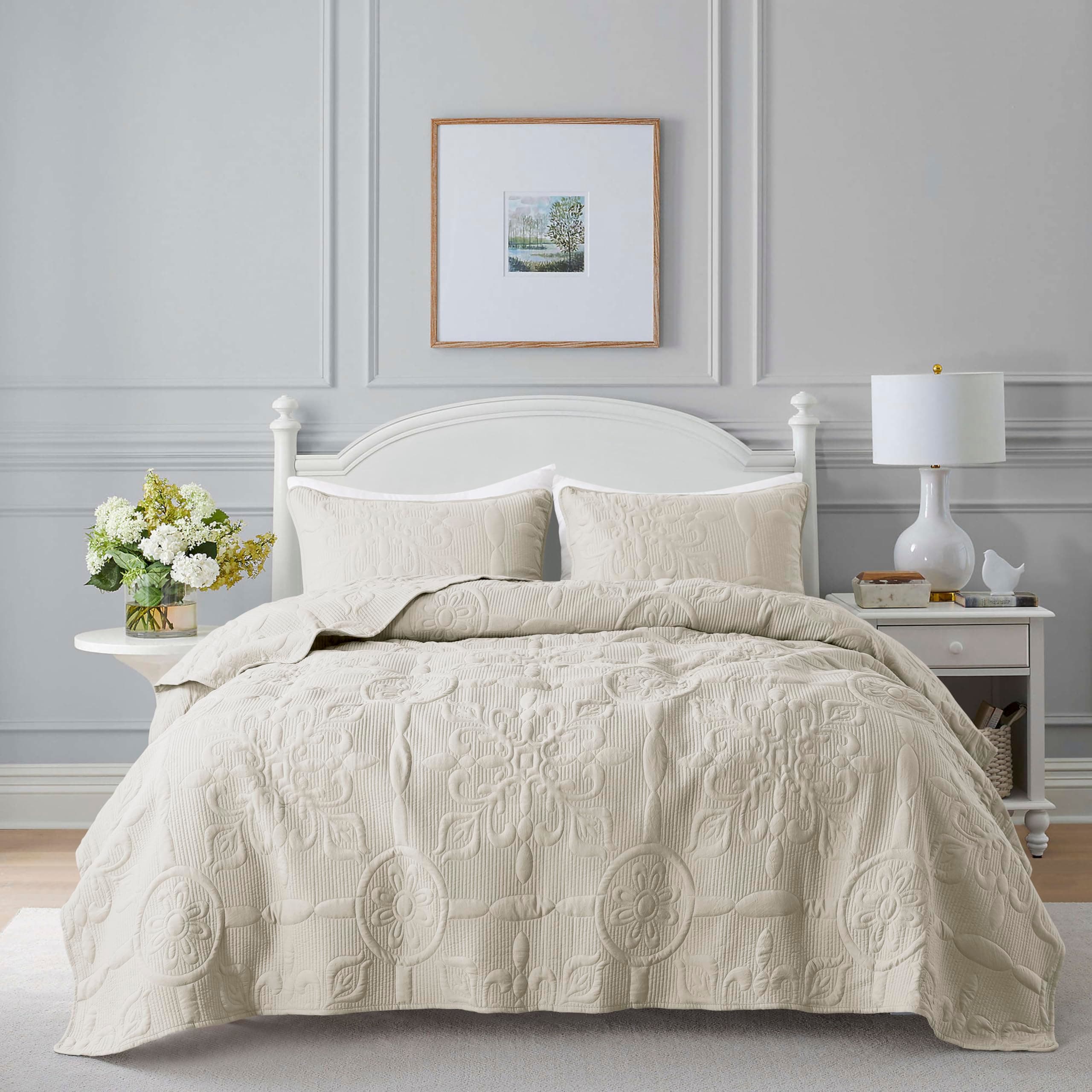 Light Beige Damask Quilt King Size Bedding Sets with 2 Pillow Shams, Boho Bedspread Lightweight Soft Farmhouse Vintage Bohemian Coverlet Retro Jacquard Pattern Bed Cover for All Season, 3 Pieces