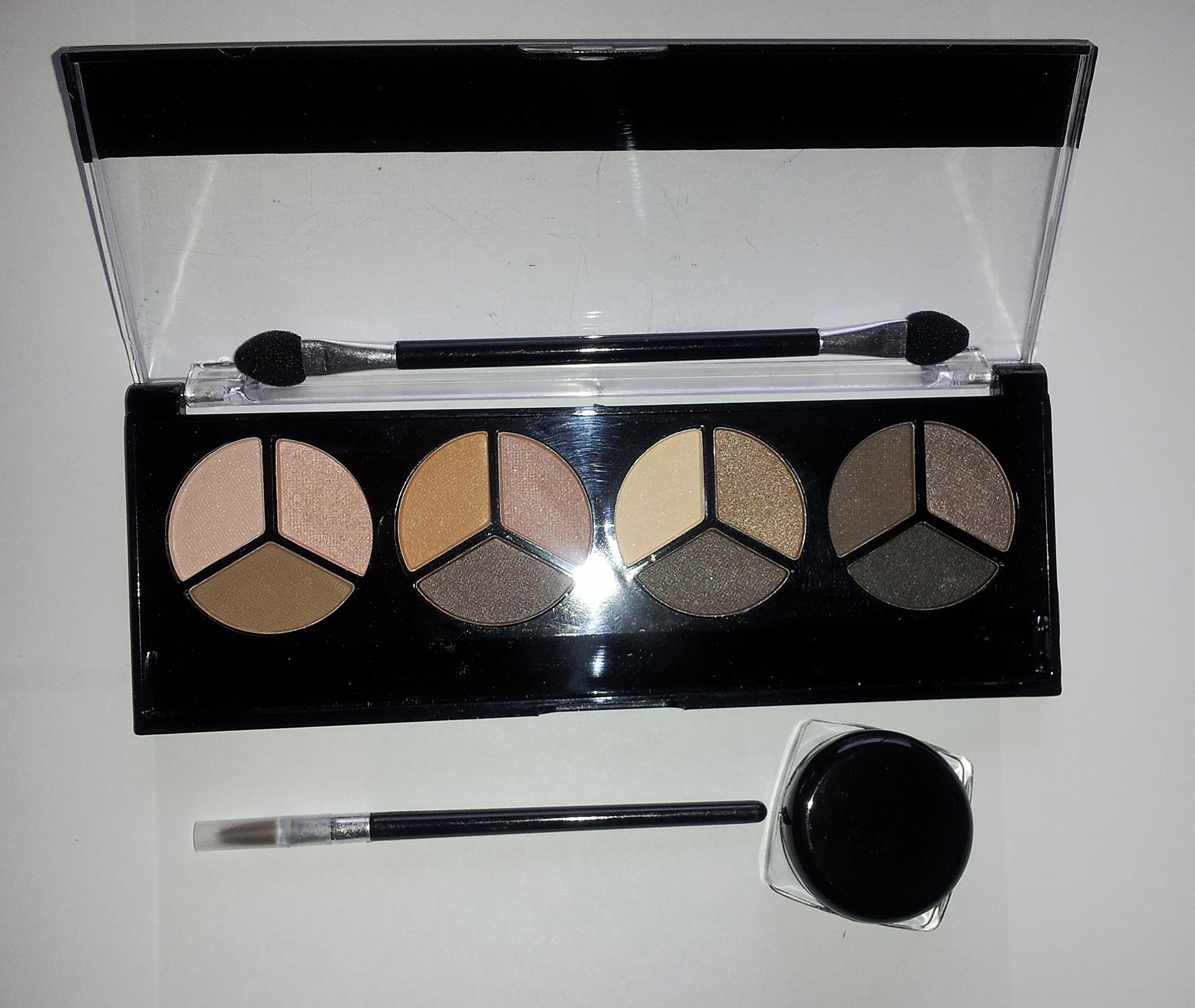 12 Color Eyeshadow Smokey Eye Set Black Eyeliner Gel Water Proof Included with Brush Set