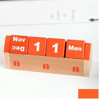Yalis Creative Wooden Cubes Perpetual Calendar, Desk Organizers Decorations (Orange)